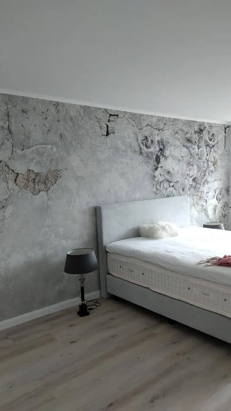 Fertige Wandgestaltung in Hilden in Betonoptik mit Relief-Motiv